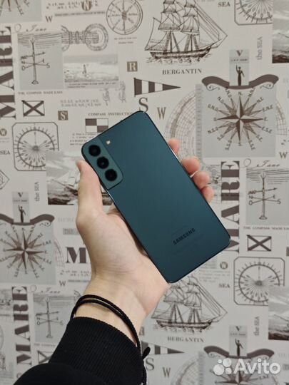 Samsung Galaxy S22+, 8/128 ГБ