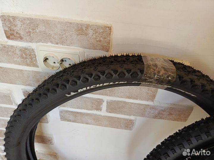 Брендовые покрышки для велосипеда
