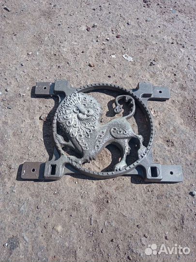 Вешалка настенная СССР лев