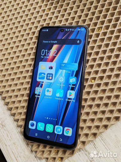 TECNO Pova Neo 2, 4/64 ГБ