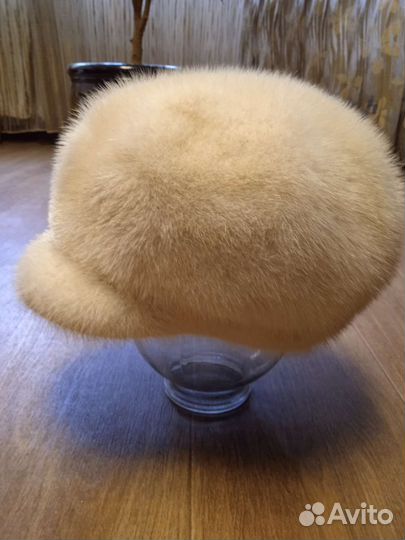 Шапка-кепка из меха норки