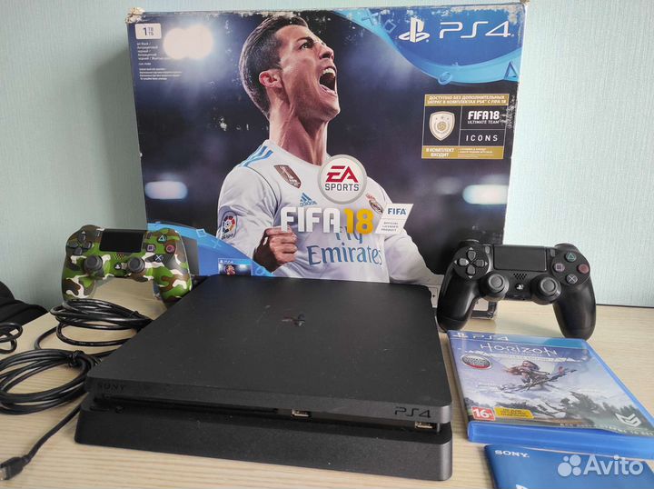 Sony PS4 Slim 1tb 2108B / 2 геймпада и игры