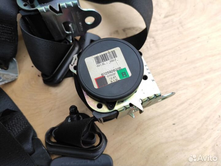 Ремни безопасности на Опель Зафира Б