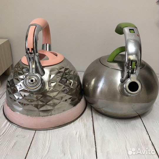 Чайник со свистком для плиты