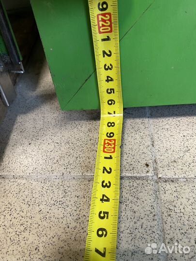 Дверь входная алюминиевая б/у