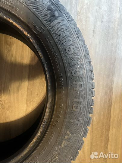 Gislaved NordFrost 100 195/55 R15 90T