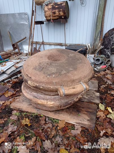 Каменные жернова