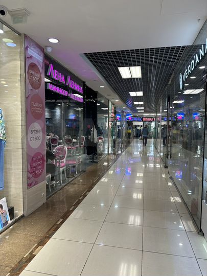 Торговая площадь на 2-ом этаже, 33.9 м²