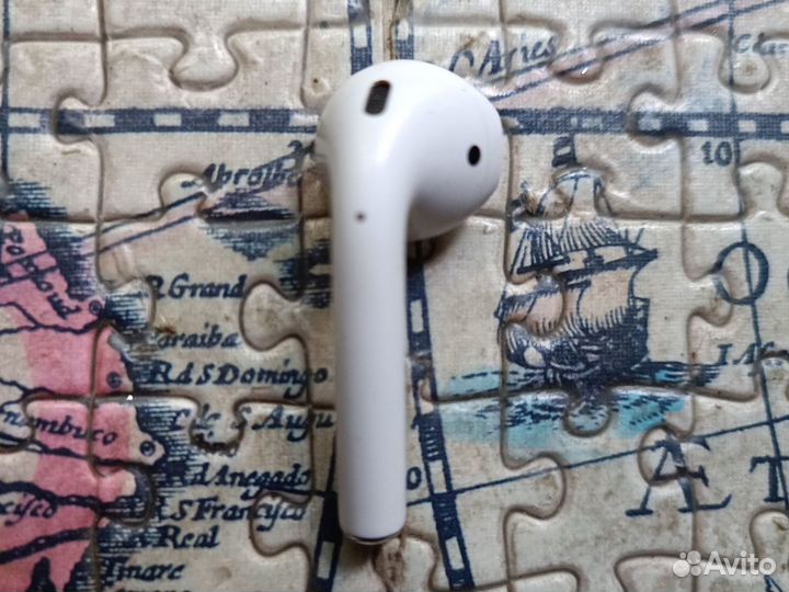 Беспроводные наушники apple airpods 1