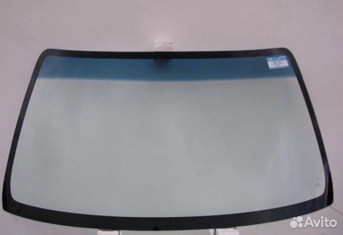 Лобовое стекло на Honda Civic 5D