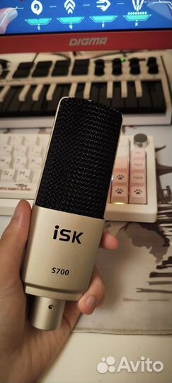 Студийный микрофон ISK s700