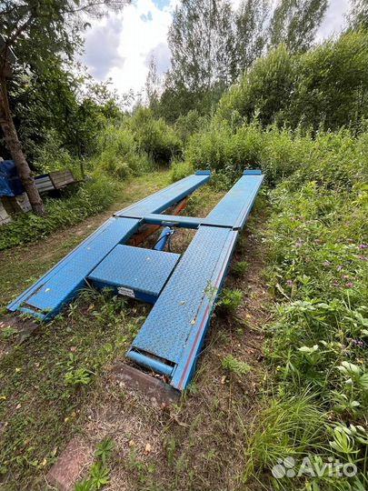 Платформенный подъемник автомобильный