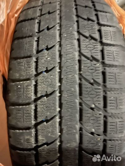 Toyo Observe GSi-5 255/55 R20 107T