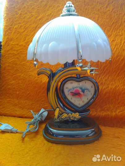 Настольная лампа, бра настенные и плафоны куча