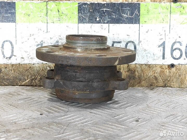 Ступица передняя Volkswagen Passat b6 b6