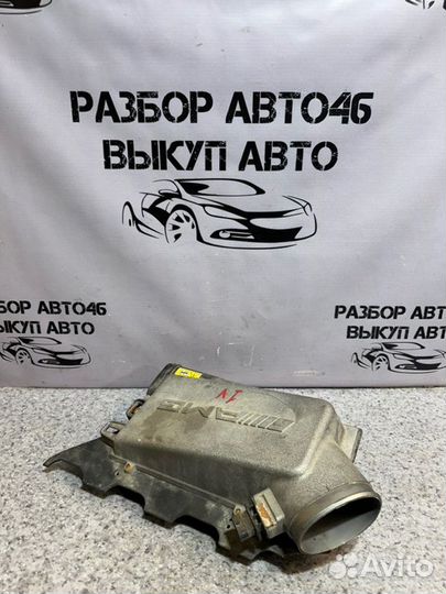 Корпус воздушного фильтра правый Mercedes-Benz Cl