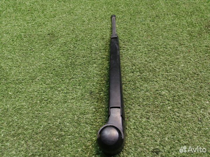 Поводок стеклоочистителя Volkswagen Polo 2006