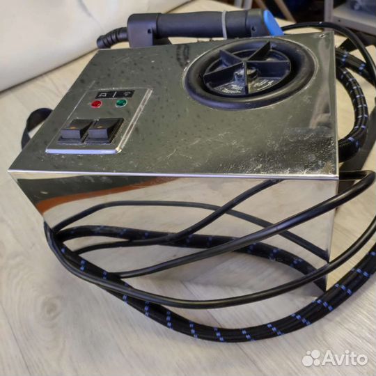 Утюг с парогенератором