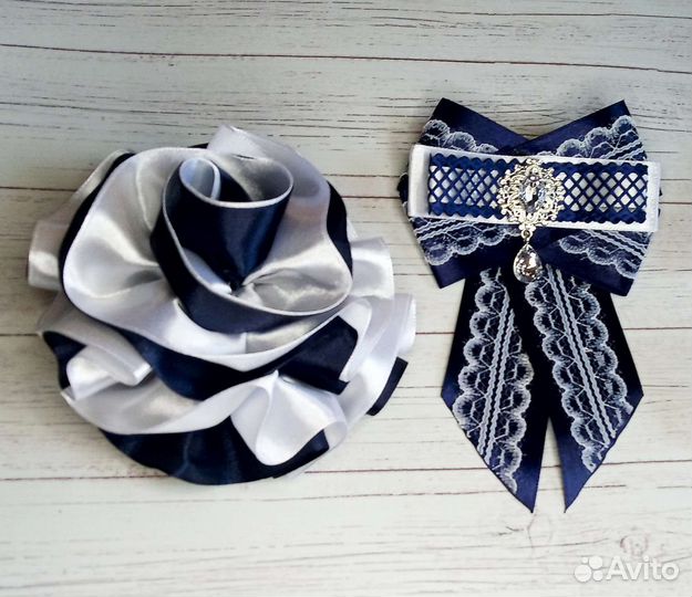 Галстук брошь и бантики ручной работы