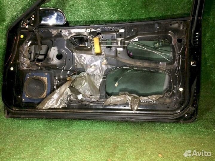 Дверь правая Mitsubishi colt CJ1A Черная хром