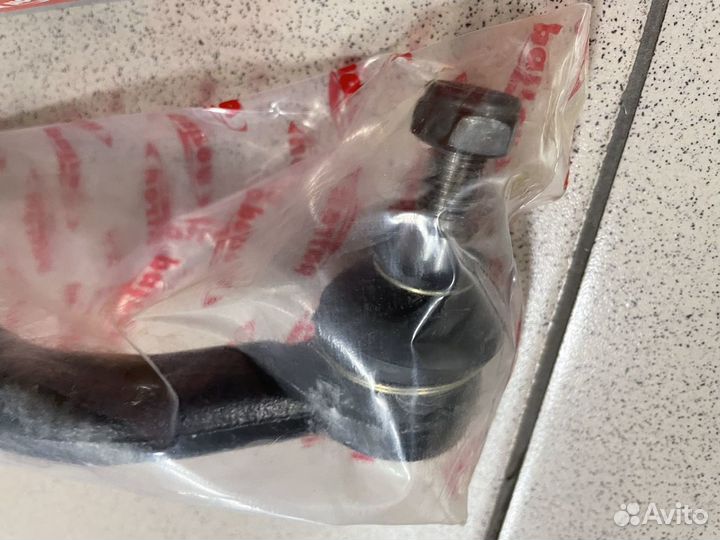 Наконечник рулевой тяги правый Ford