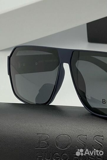 Солнцезащитные очки hugo boss