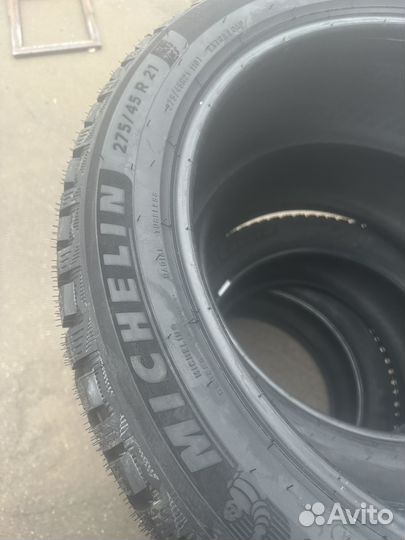 Michelin X-Ice North 4 SUV 275/45 R21 110T