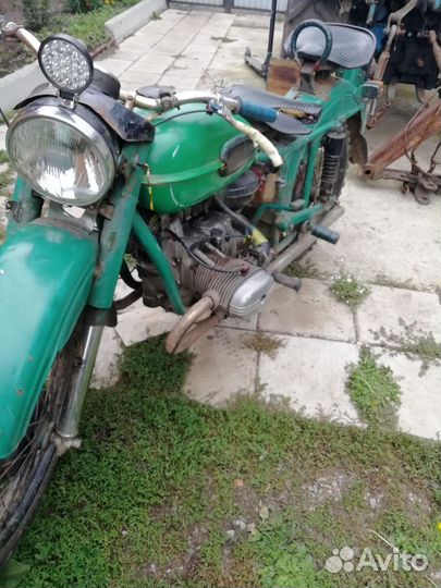 Продам мотоцикл урал