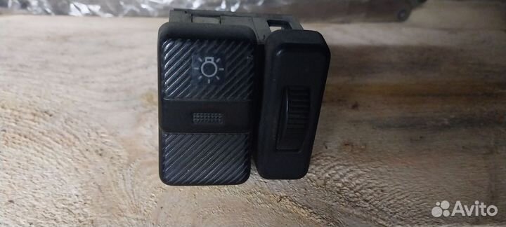 Выключaтель кнoпкa Passаt В3 Transporter T4 света