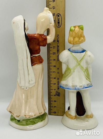 Статуэтка Девочка с мишкой