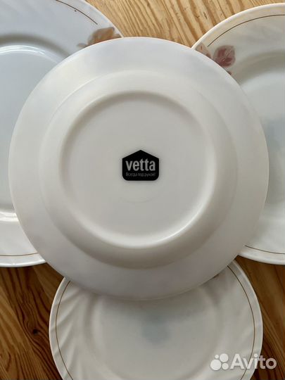 Набор тарелок