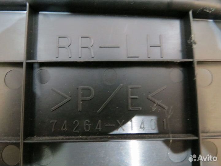 Обшивка двери задней левой Toyota Camry 50