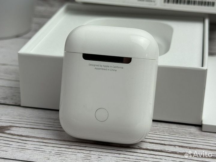 Беспроводные наушники Apple AirPods 1