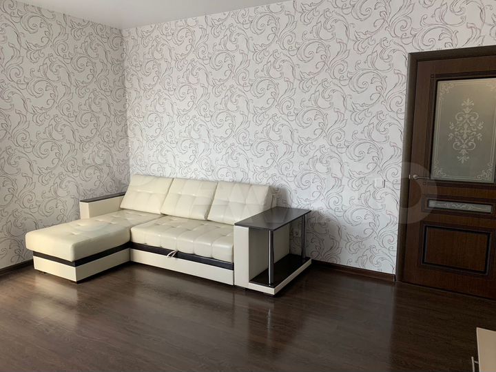 2-к. квартира, 65 м², 14/18 эт.