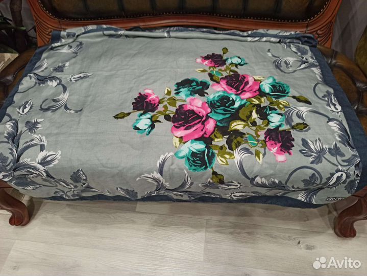 Теплый платок тонкорунная шерсть