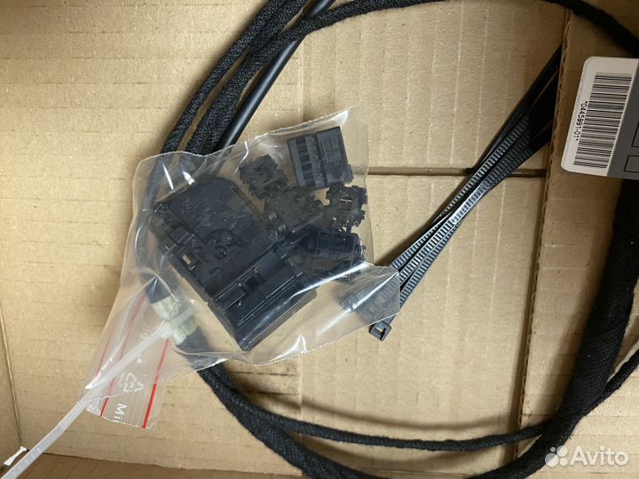 Комплект монтажный навигатора BMW E83