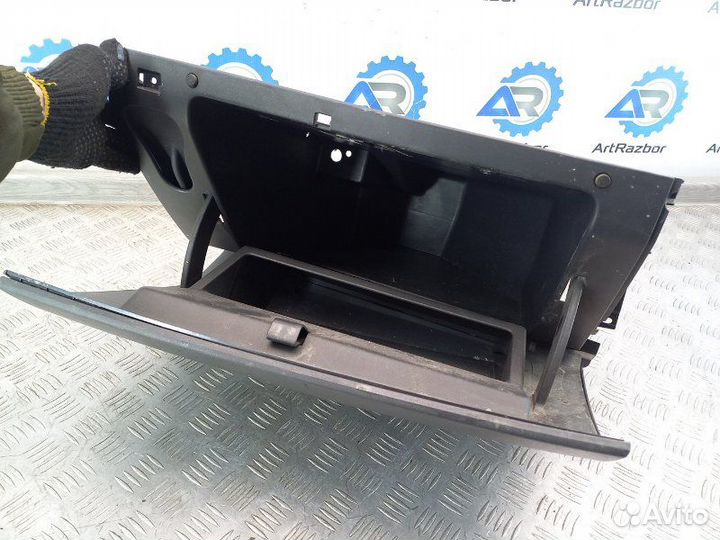 Бардачок Renault Megane 2 1.4 K4JD730 98Л.С 2004