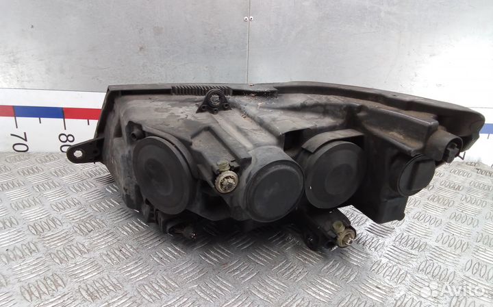 Фара правая Skoda Superb