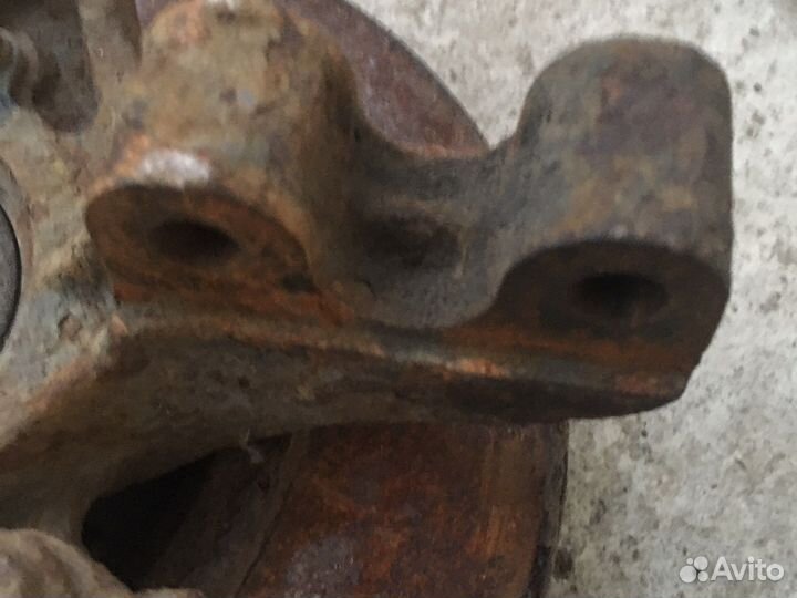 Поворотный кулак Peugeot 307 (2905)