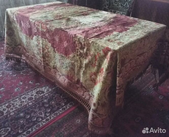 Антикварная скатерть-покрывало.Размер 190 х 225 см
