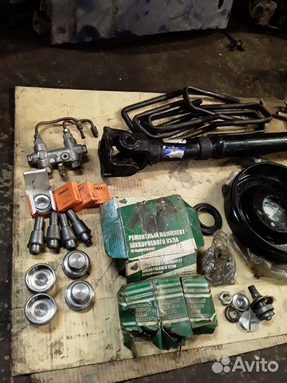 Запчасти на УАЗ буханку