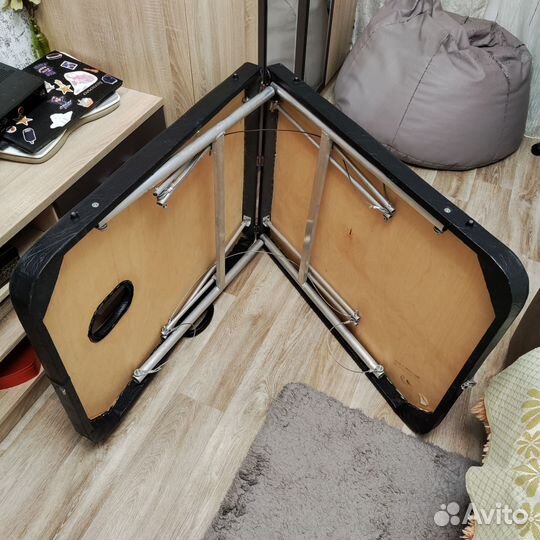 Массажный стол складной бу с вырезом под лицо