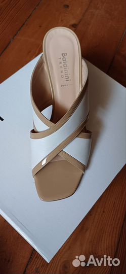 Шлепанцы женские натуральная