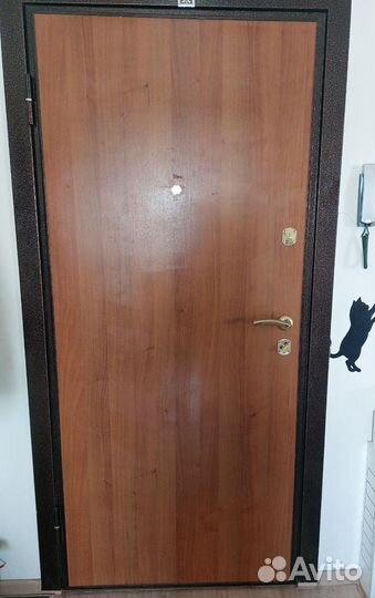 Дверь входная металлическая
