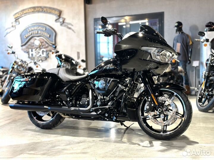 Harley-Davidson Road Glide 117, 2024 (Vivid Black)