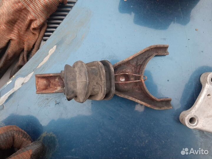 Запчасти на нисан Максима а 33