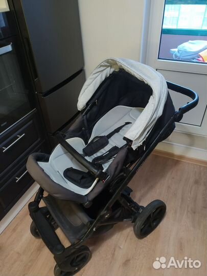 Коляска 2 в 1 с автолюлькой