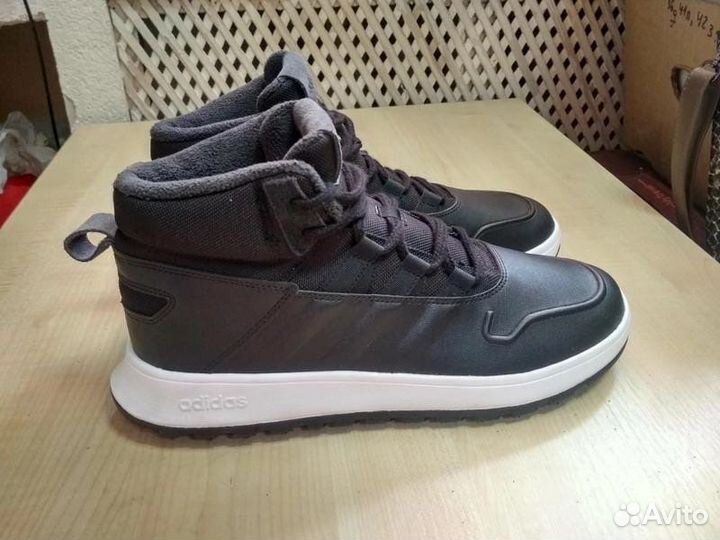 Зимние ботинки adidas новые