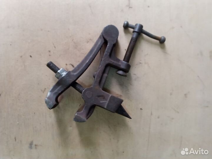 Тиски слесарные СССР