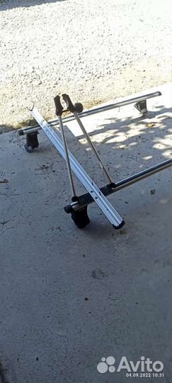 Багажник на крышу автомобиля thule